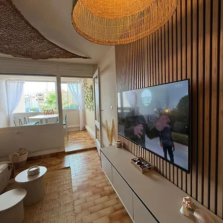 Vue Port, Piscine Et Parking 4 Couchages Appartement Entierement Renove *